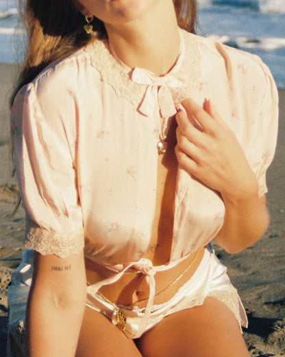 Chantilly Lace Memento Locket