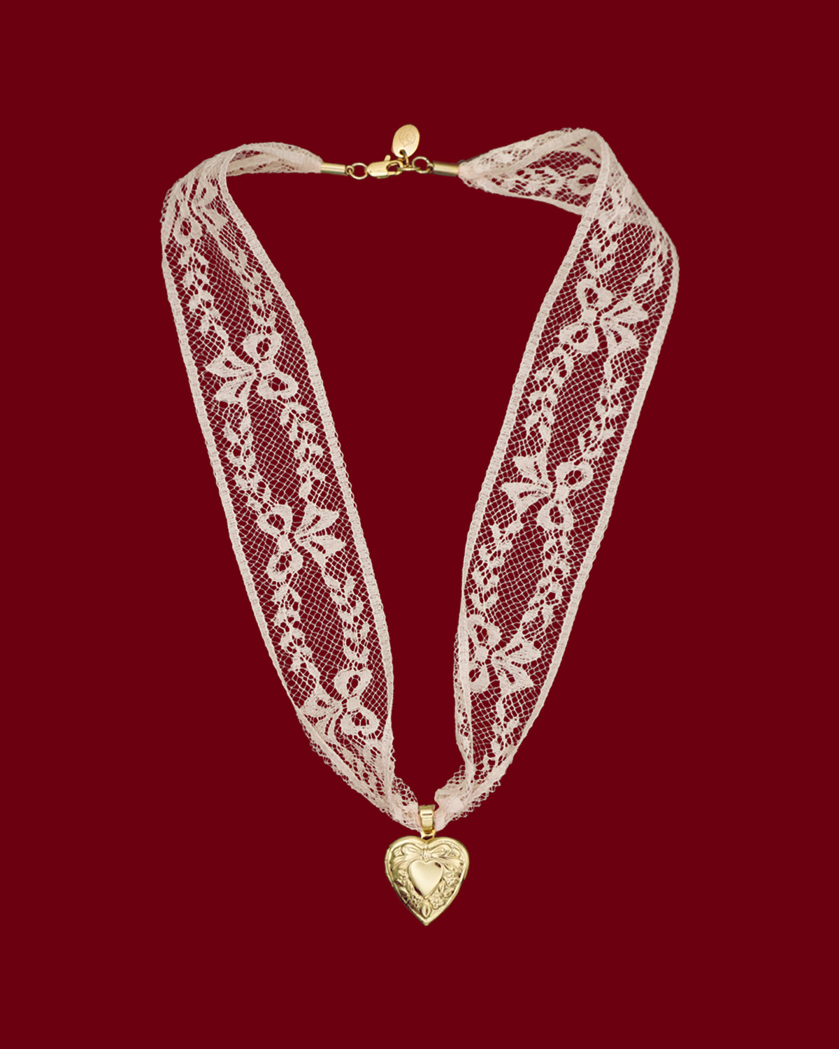 Chantilly Lace Memento Locket