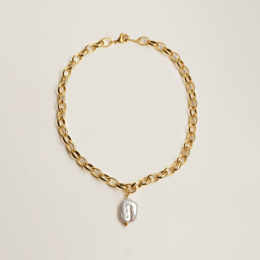 Louna Necklace